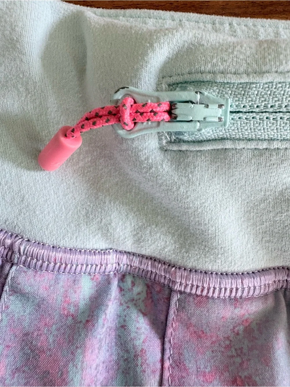 Ivivva by lululemon Girls Pastel Set the Pace Pleated Skirt Skort Size 8